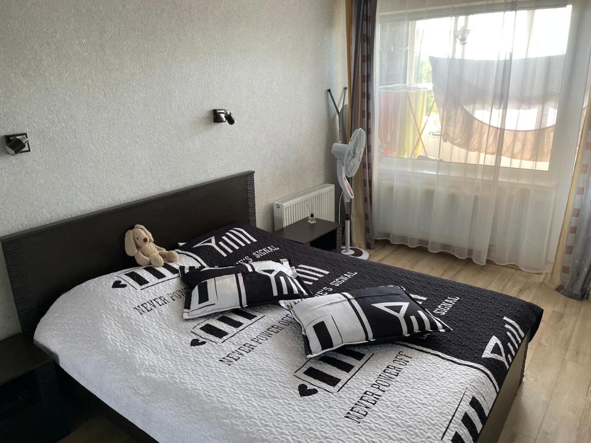 Happy Guest Apartament Apartment Jurmala Exterior photo