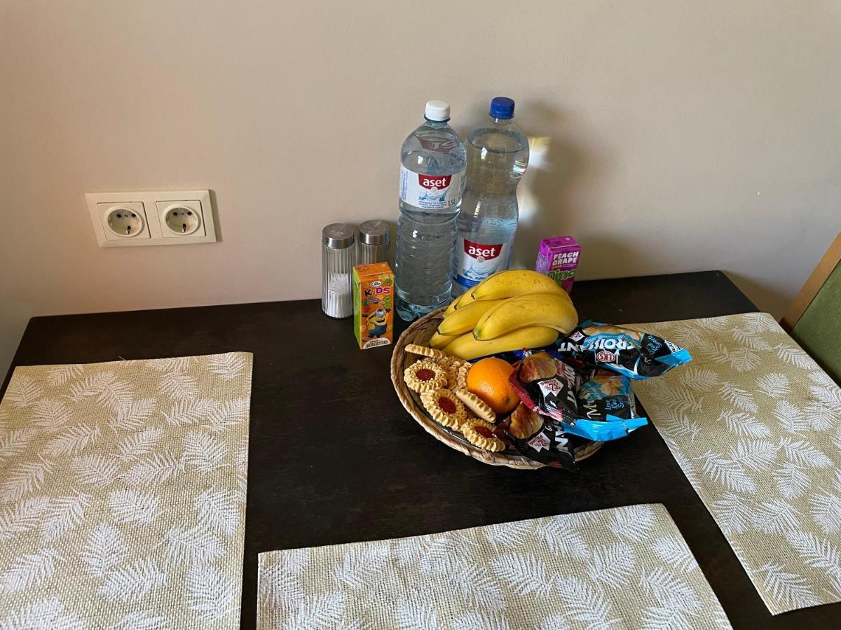 Happy Guest Apartament Apartment Jurmala Exterior photo